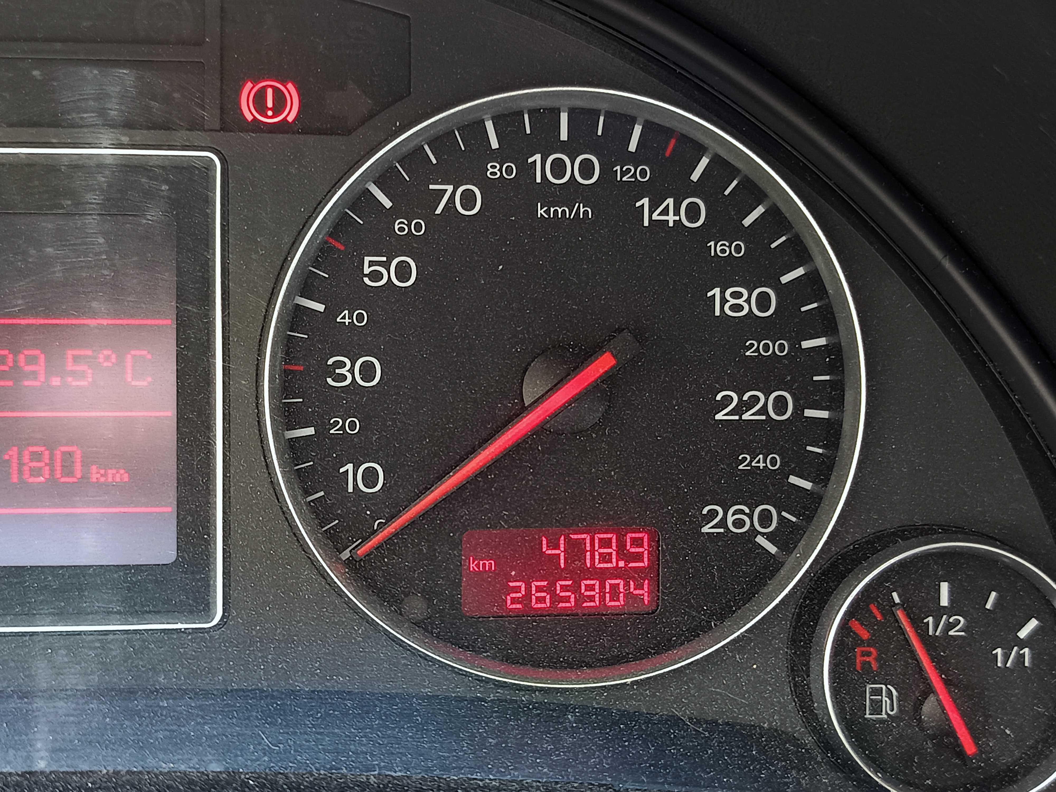 Audi A4 1.6 - fiável, confortável e pronto a andar