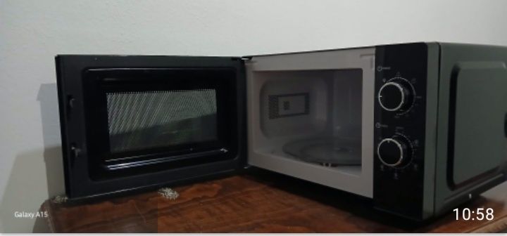 Microondas Flama 1888 FL c/Grilo Preto