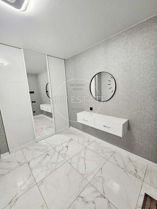 Продам 2к квартиру на Осокорках ЖК Ревуцький Харківська Позняки