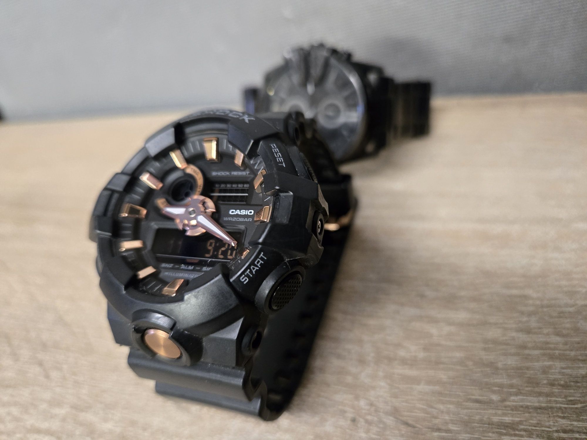 Zegarek Casio G-SHOCK Limitowany Black and Gold / GA-710B-1A4ER