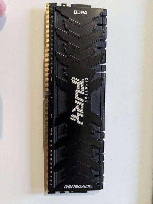 Memória Kingston Fury Beast 16gb DDR4 3600mhz como nova