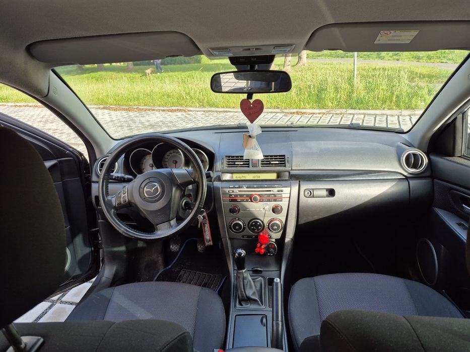 Samochód osobowy Mazda 3