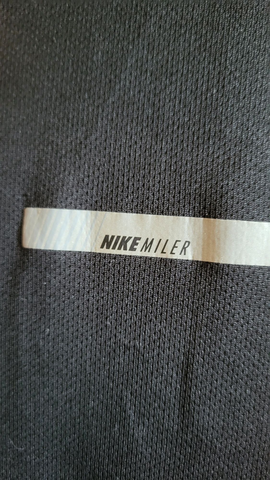 Лонгслів Nike Miler L
