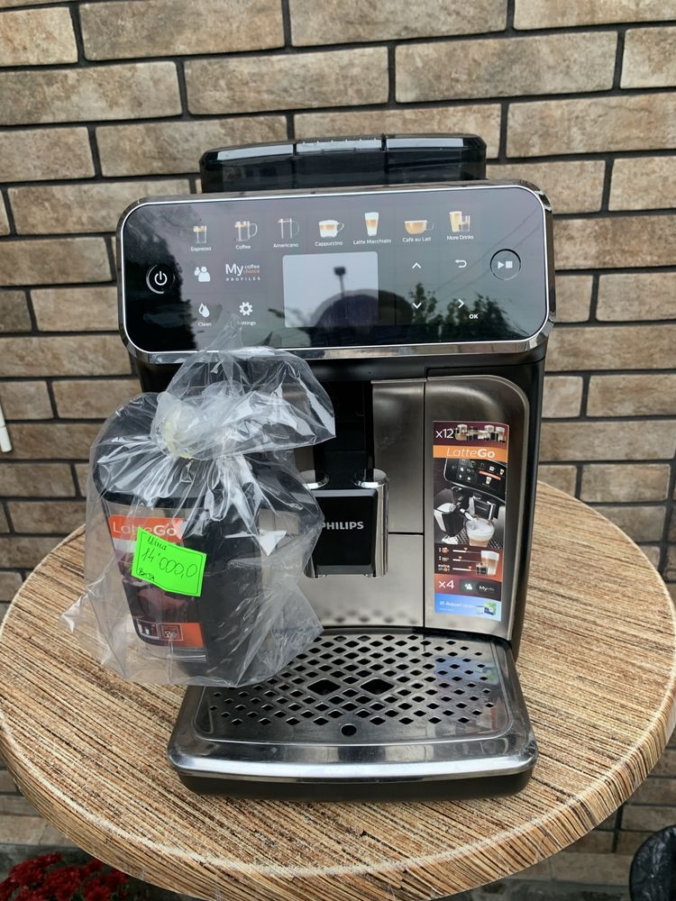 Кофемашина  PHILIPS EP5447