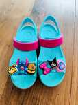 Crocs c12 29 30 sandały gumowe do wody basen przypinki Stitch kapibara