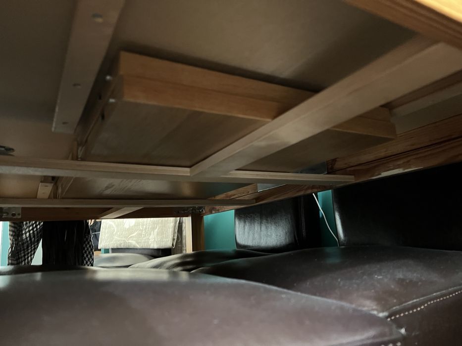 Stół rozkładany i krzesła HENRIKSDAL skóra 6 szt