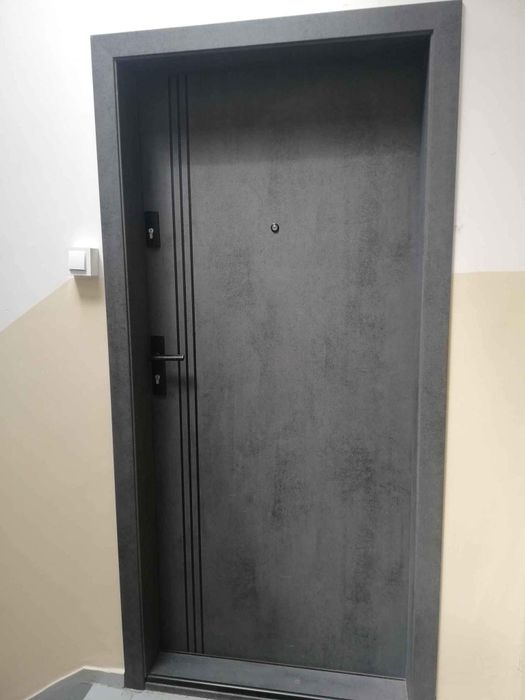 Drzwi do domów i mieszkań wejściowe i wewnętrzne, okna, rolety