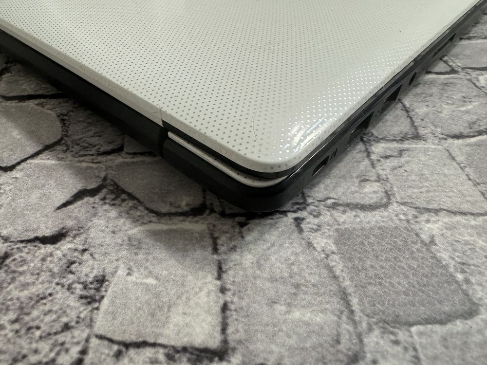 Ноутбук Asus 15.6