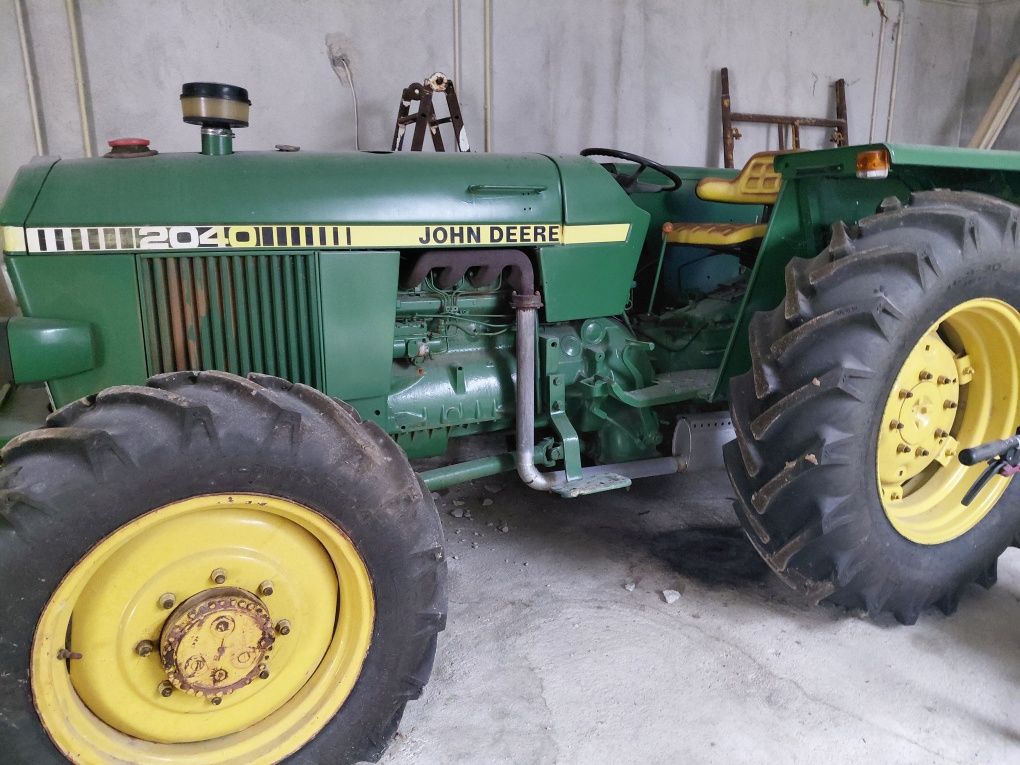 Trator Jonh Deere 2040,4x4 em bom estado
