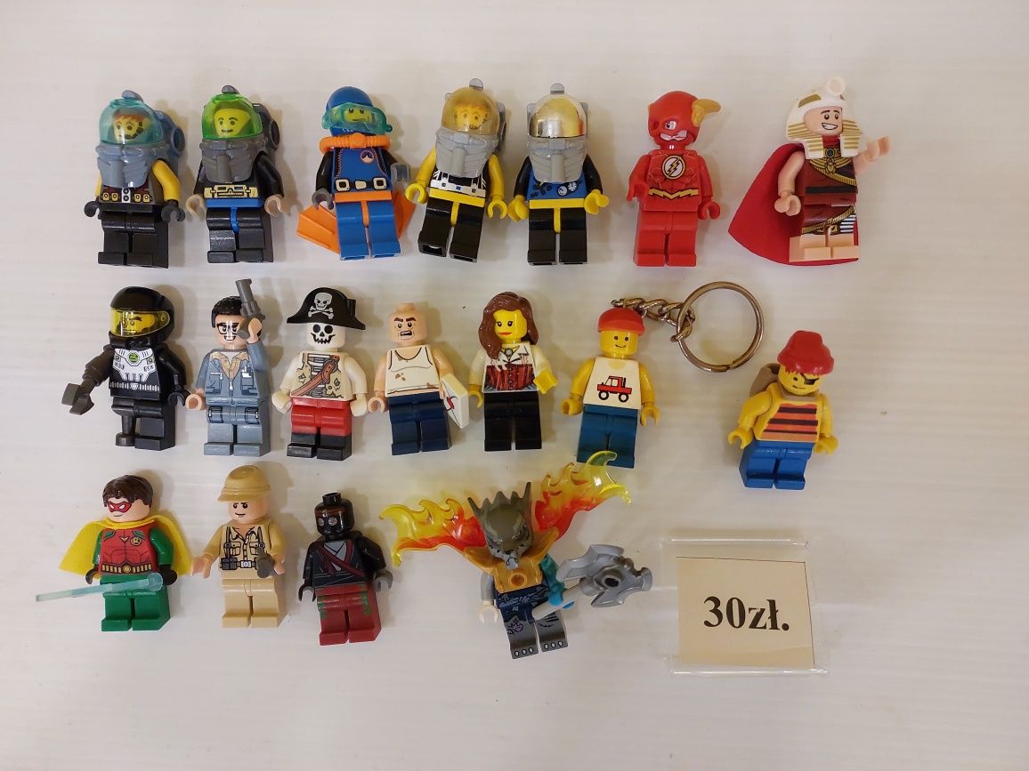 Lego -figurki Lego różne serie.