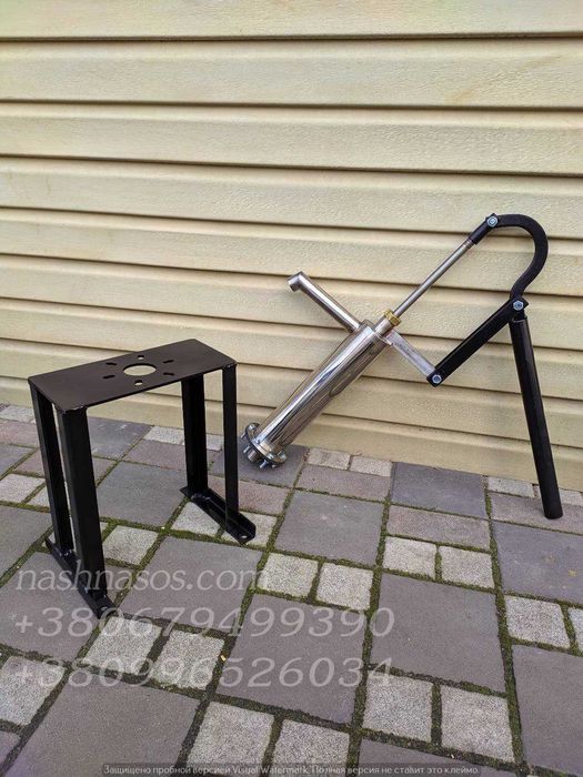 Ручний насос колонка для води купити в Україні. Комплект з підставкою