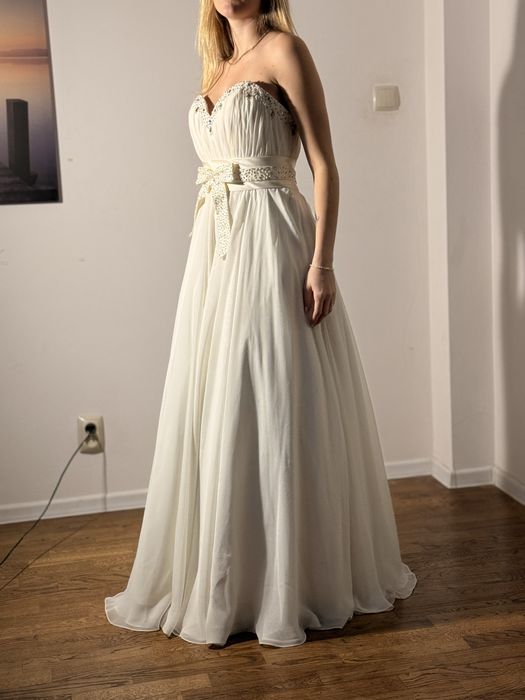 Suknia ślubna wyprzedaż salonu