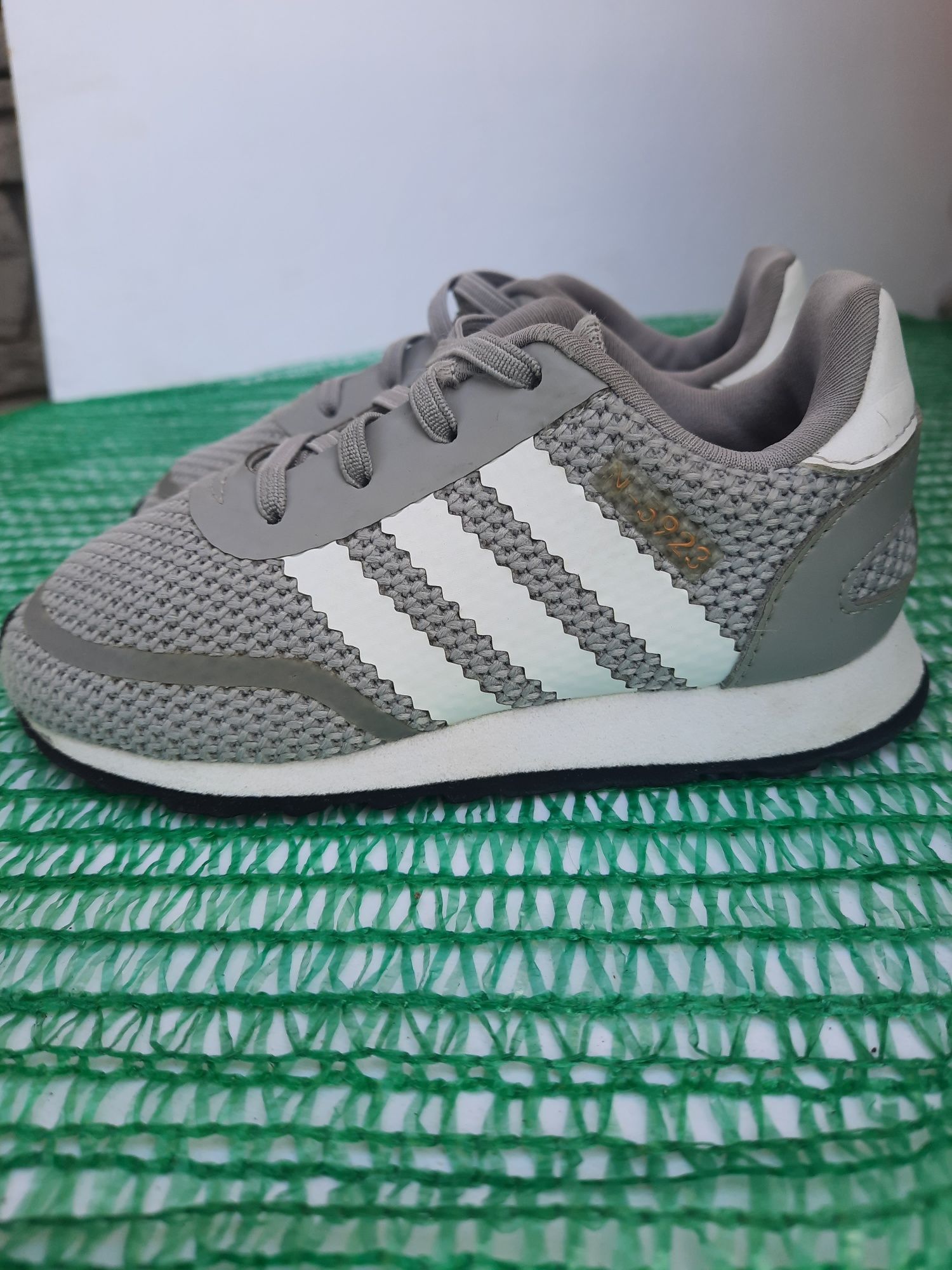 Состояние новых,оригинал,Кроссовки сетка Adidas N 5923, размер 24