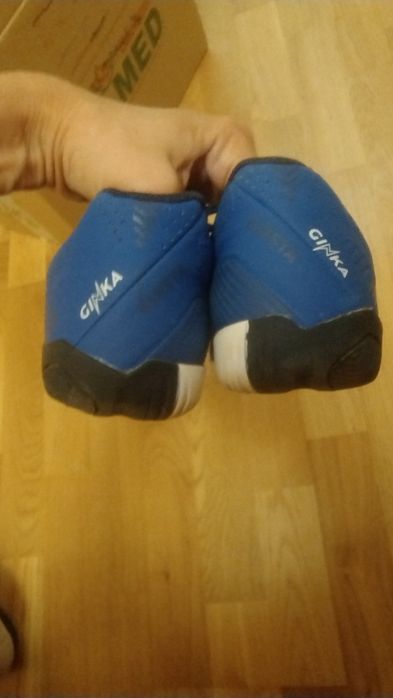 Halówki Decathlon 39/40 Kipsta Ginka 500 niebieskie