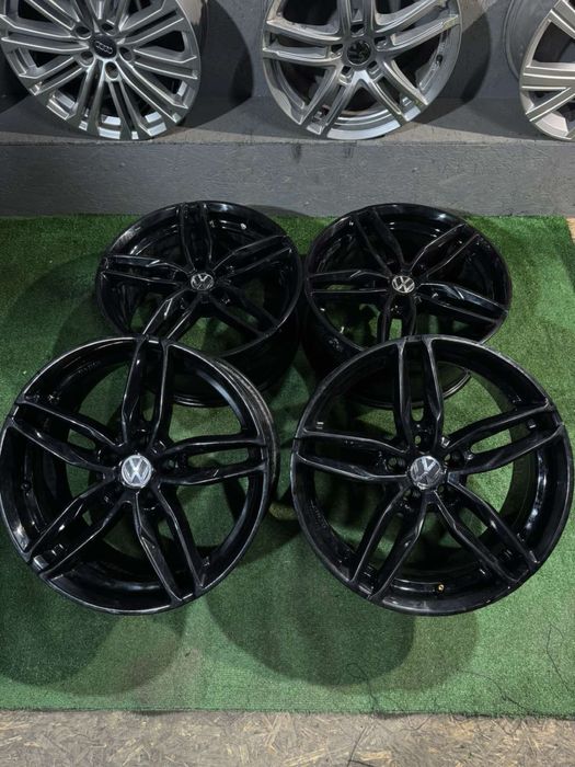 Диски Volkswagen Audi Skoda 5:112r19 комплект  диски оригінал б/у