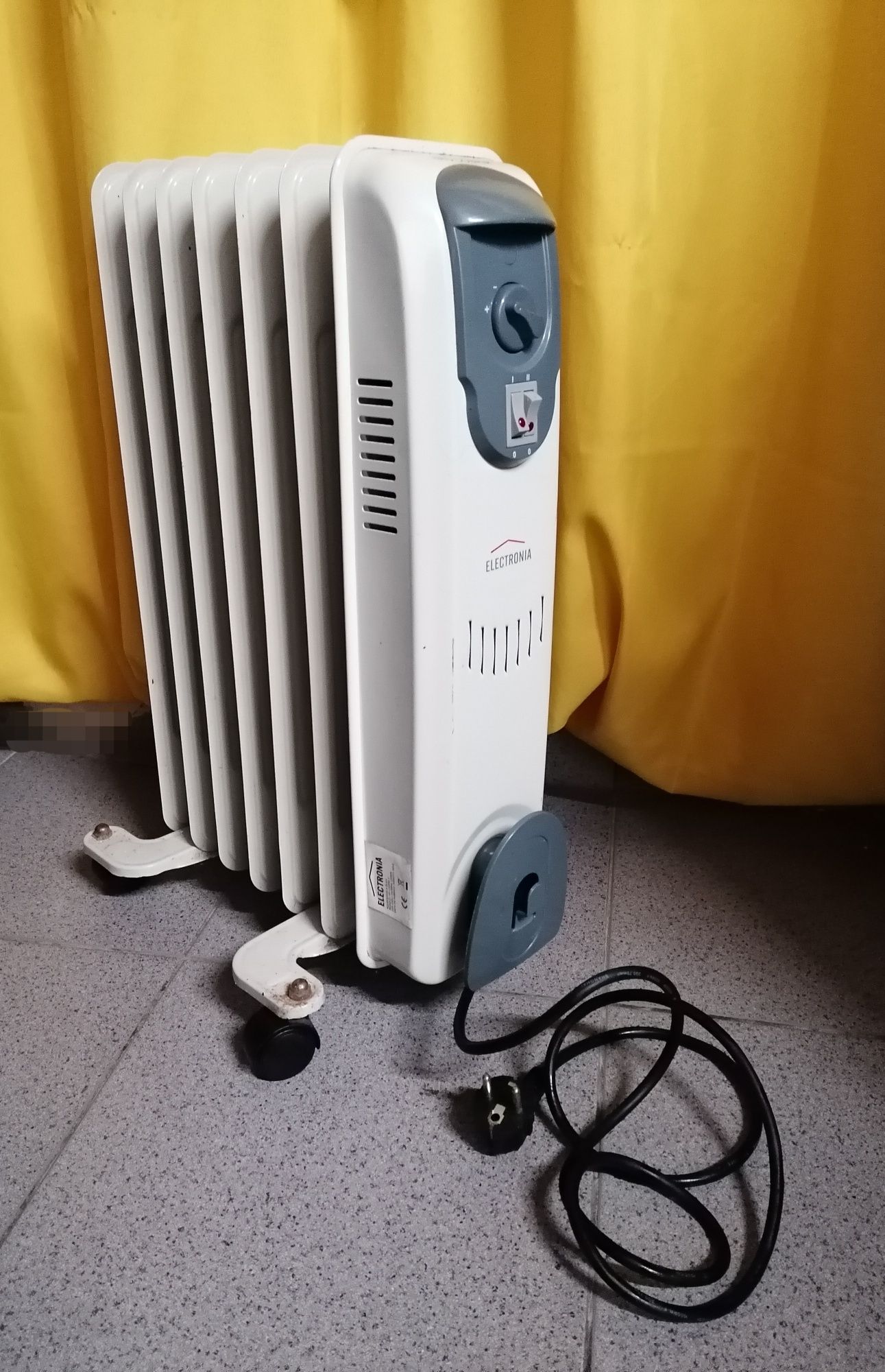 Aquecedor Óleo ELECTRÓNIA 1700W