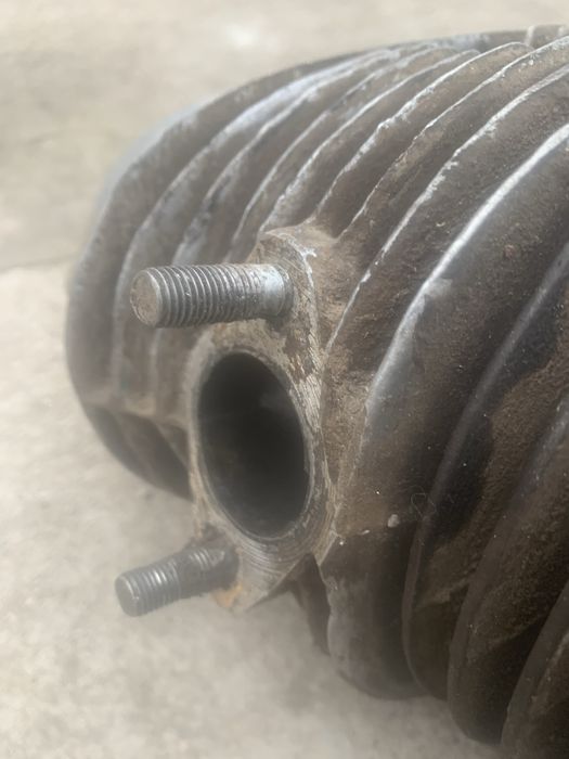 Циліндр лівий Урал