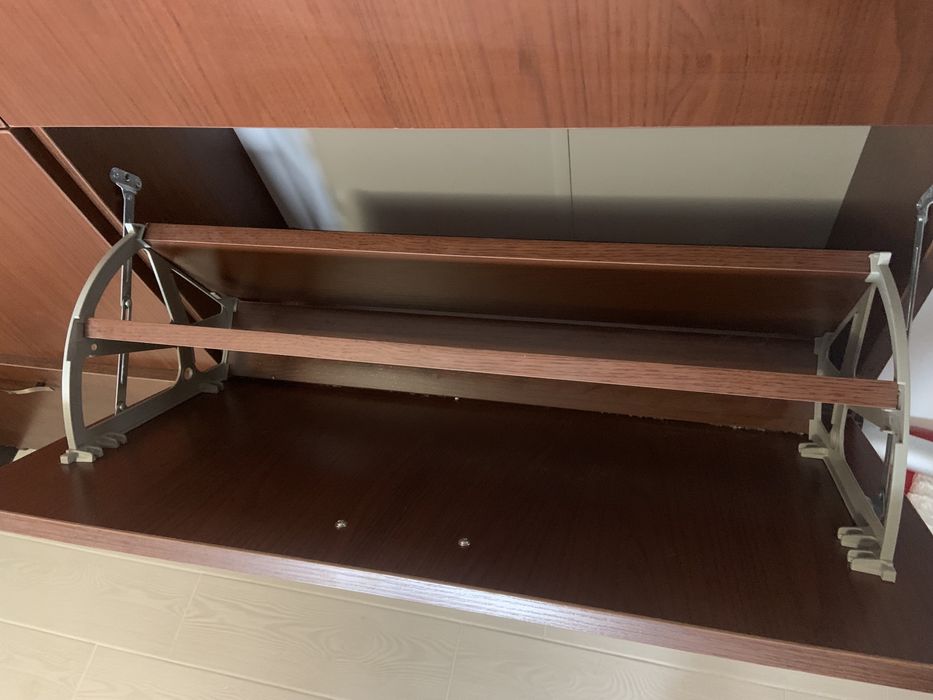 Тумбочка для зберігання взуття