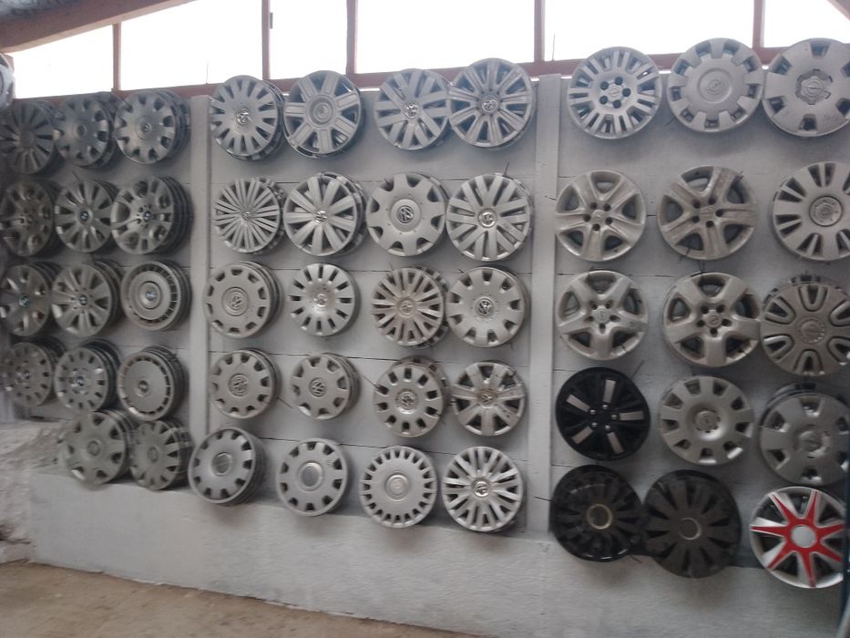 Kołpaki dekle od 14 do 16 Volkswagen Golf Passat Tiguan Touran