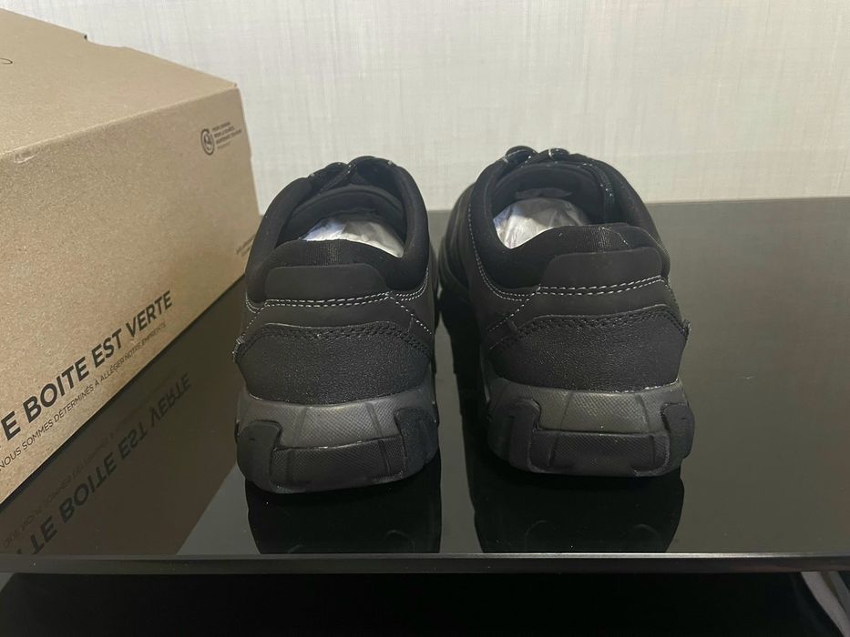 Кожаные водонепроницаемые ботинки от английского бренда  Clarks