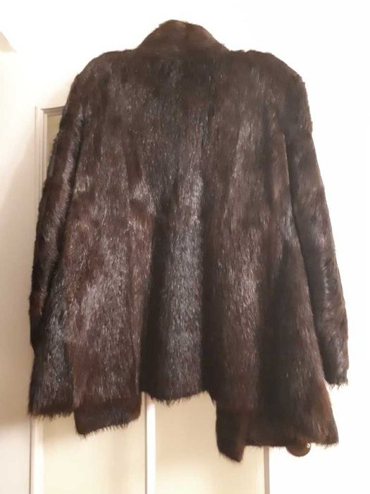 krótki kożuszek z nutrii