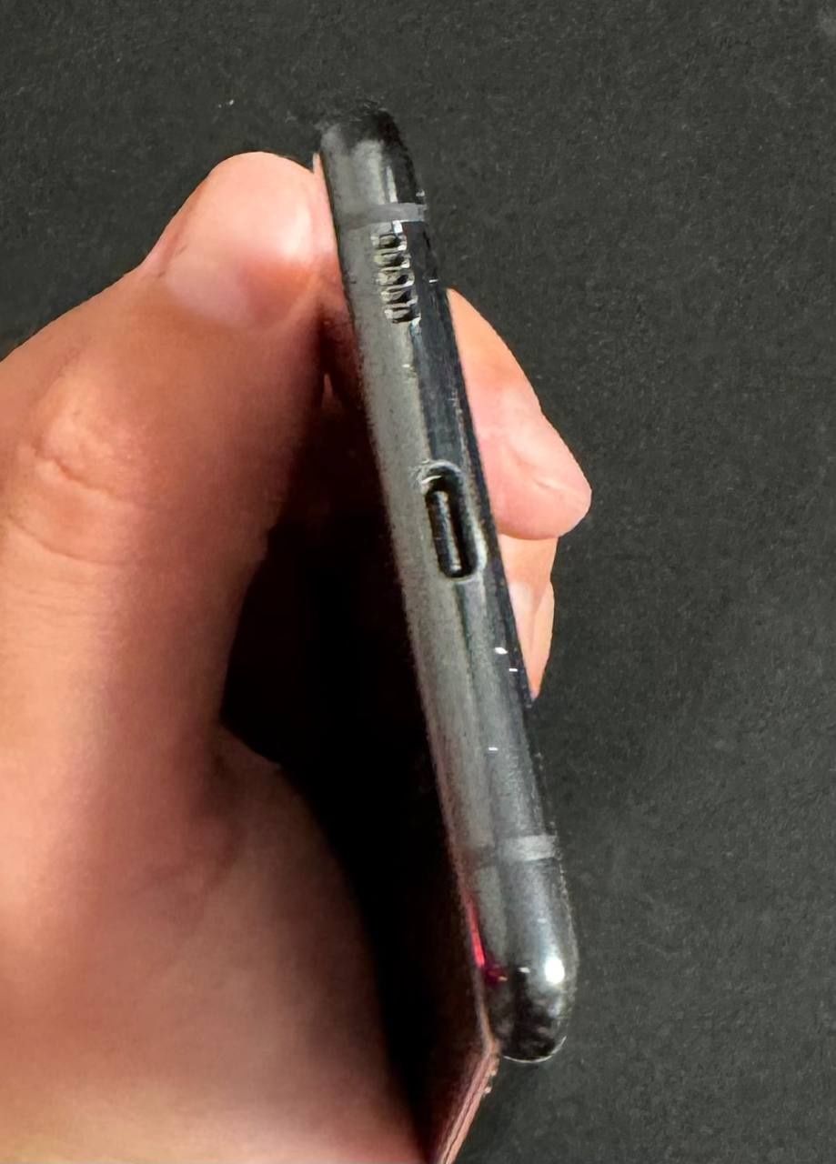 Samsung S10 lite 6/128 черный
