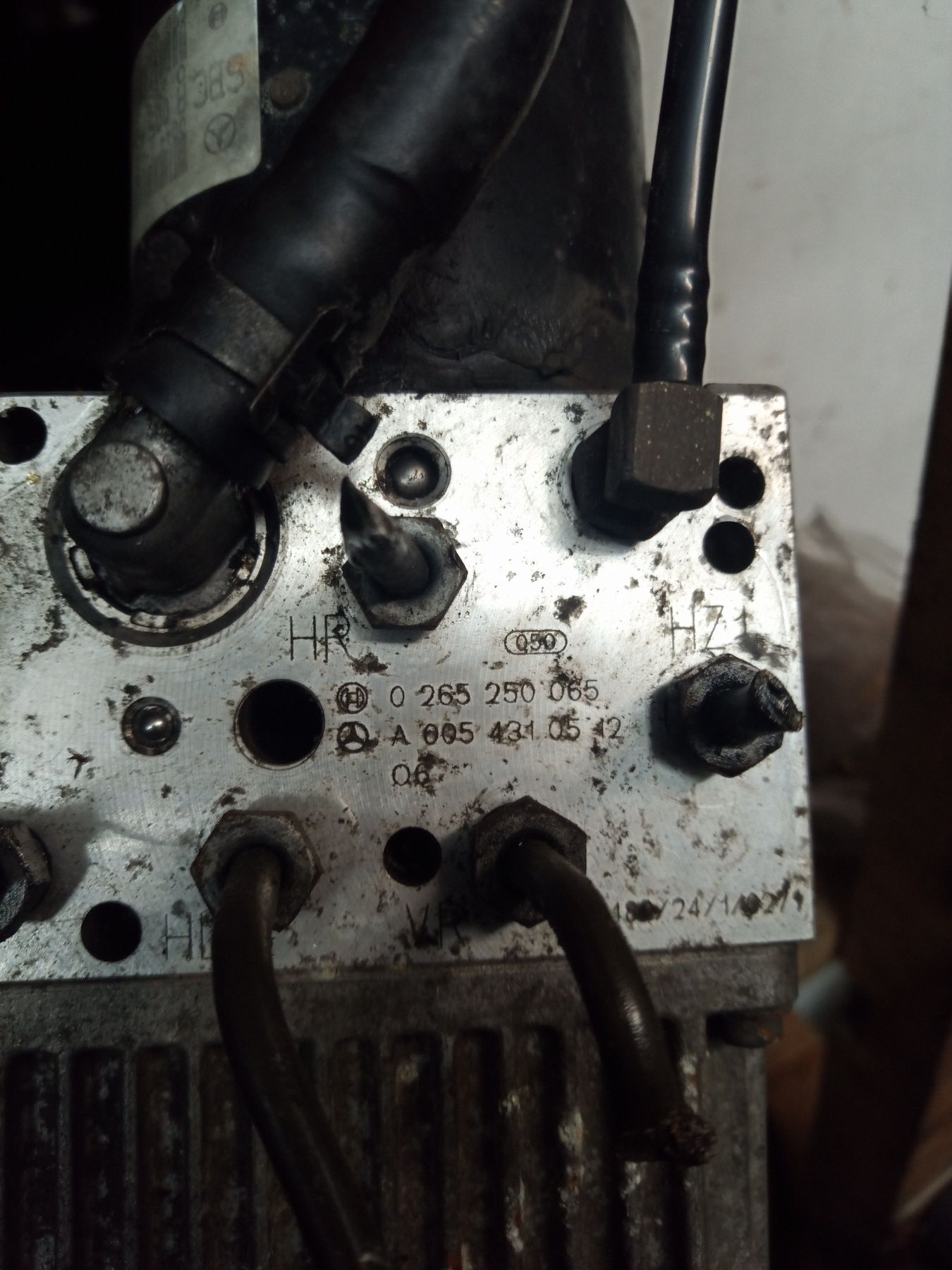 Блок SBC ABS Mercedes w 211 E  клас Мерседес 211