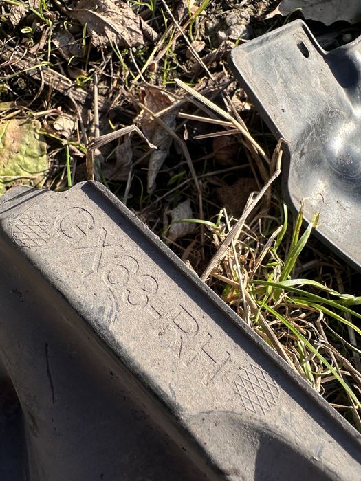 Захист підкрилка ланжерона підрамника підвіски Jaguar xf x260