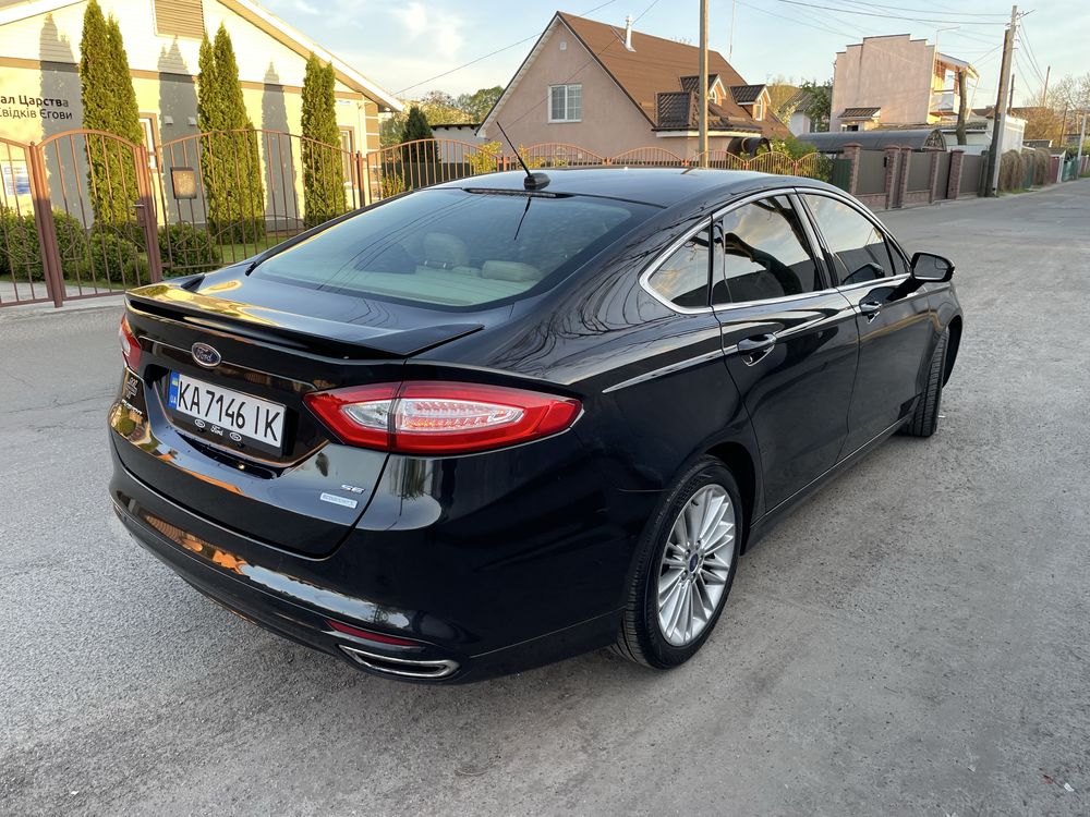 Ford Fusion 2.0 ecoboost 2014 рік
