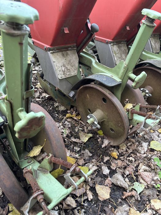 Сівалка бурякова Nodet 12 рядна