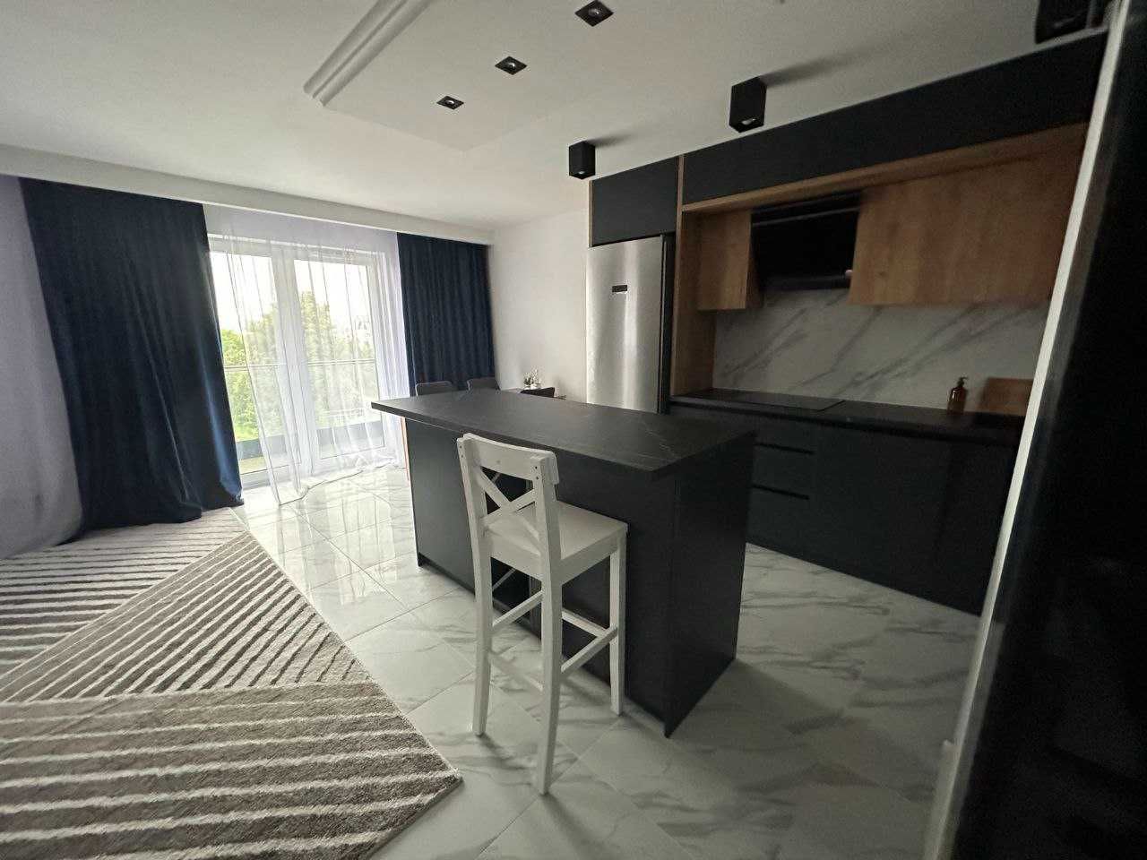 Польща Трикімнатна квартира-студія, парковкою та гаражами,90м²–Rzeszów