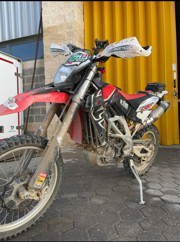 Vendo Aprillia 550