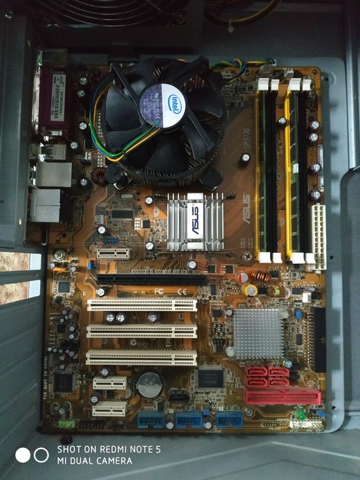 Мат плата asus 775 сокет процесор intel 4500  і   4 гига  оперативки