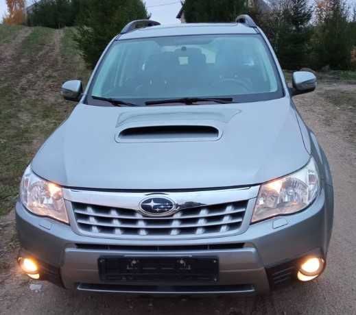 SUBARU Forester Форестер  II IV V  капот, б/у запчастини розборка