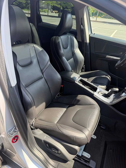 Volvo XC60      2017
