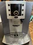 Кавоварка DeLonghi Perfecta Cappuccino ESAM5500 кофемашина