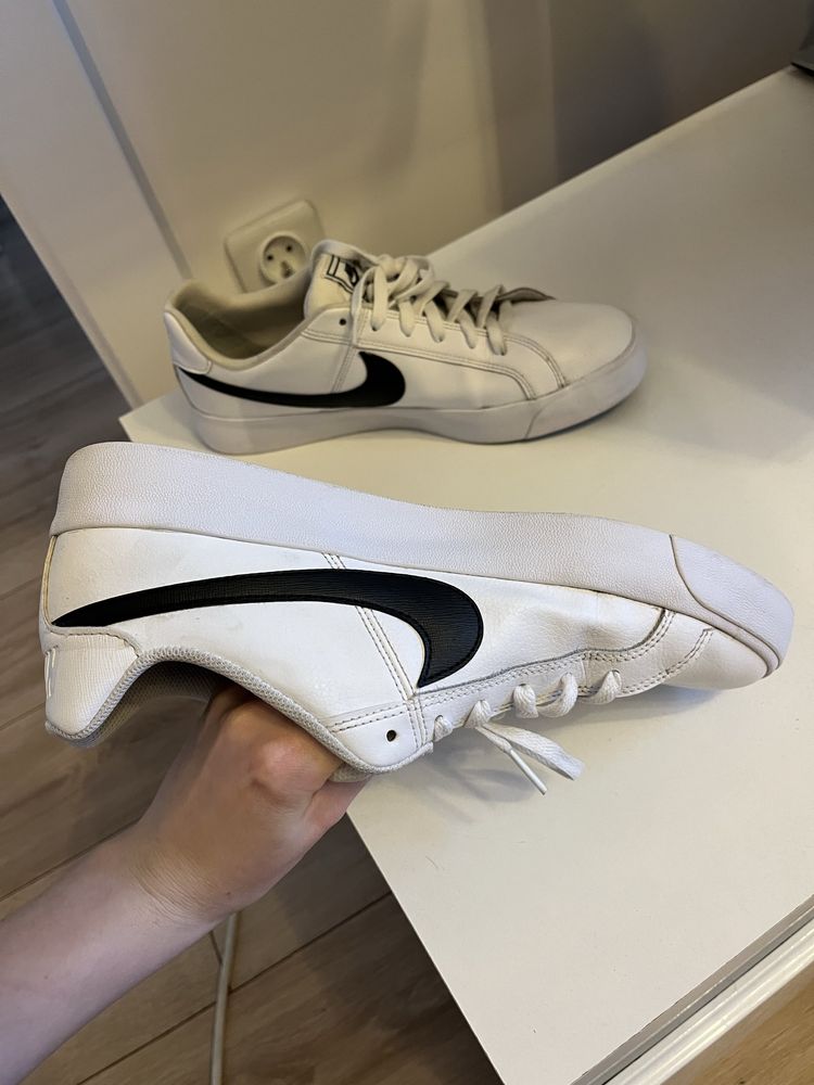 Nike Royal Court Oryginalne białe white