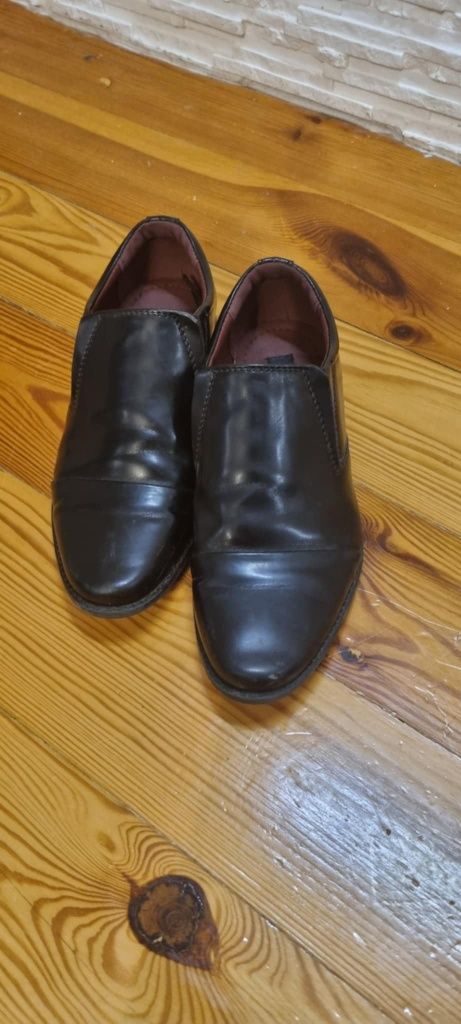 Buty chłopięce komunijne 34