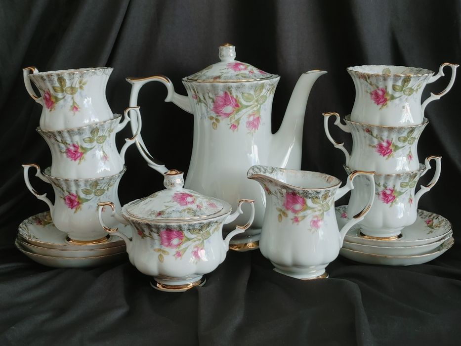 Serwis kawowy Chodzież IWONA do kawy herbaty złota róża prl retro