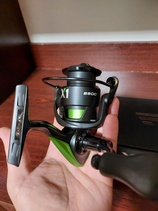 Катушка спининговая Favorite X1 2500S 9+1bb