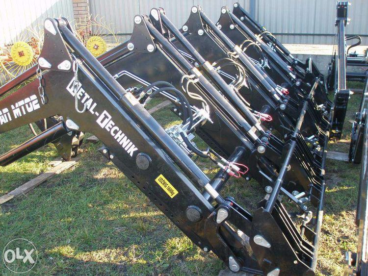 Фронтальний навантажувач КУН на МТЗ - погрузчики Metal-Technik 1600