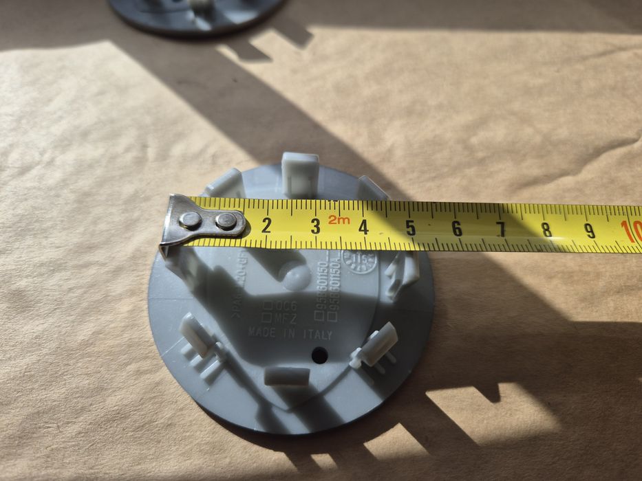 Dekielki kołpaki w alu felgę do Porsche srebne złote logo średl 64/49m