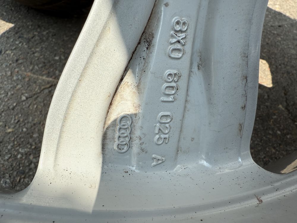 Диски R16 -4шт 5/100 6J ET30 Audi VW golf Оригінал