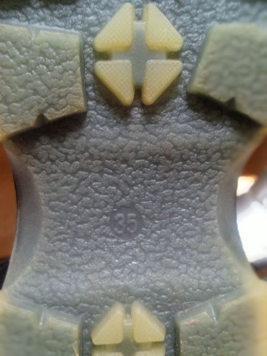 Продам сапожки дутіки ботінки weestep