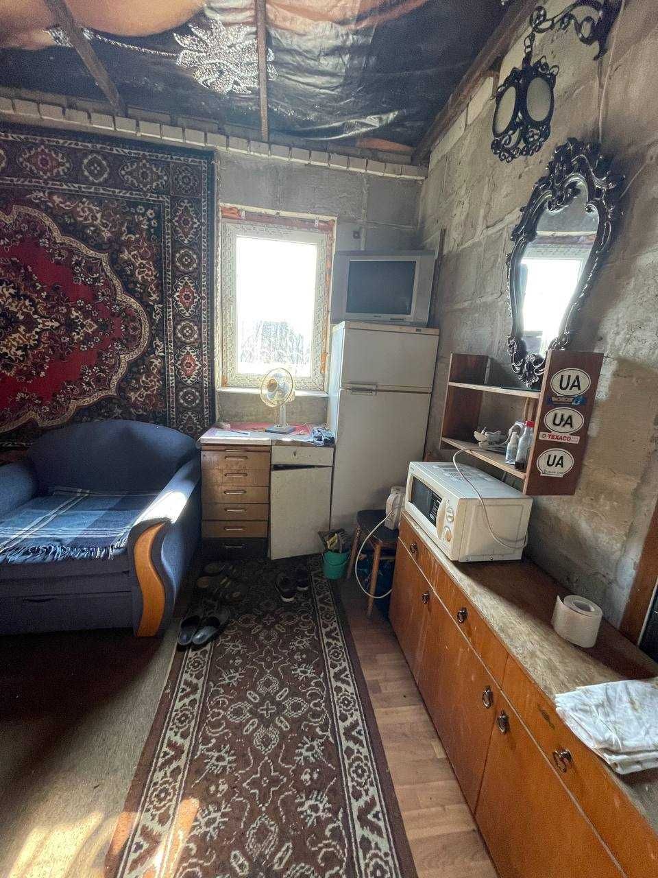 Продаж дачі з ділянкою 6 соток та банею в СТ Жайворонок