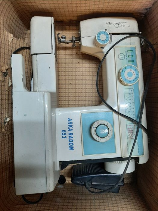 Maszyna do szycia Arka 653, sprawna