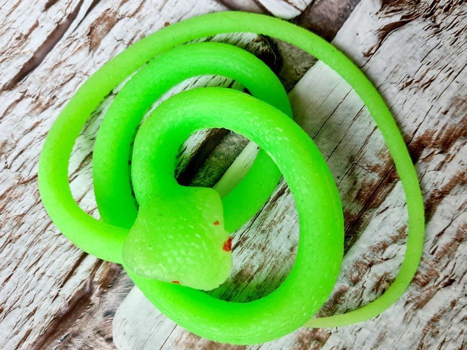 Nowy gumowy super wąż zielony transparentny zabawki