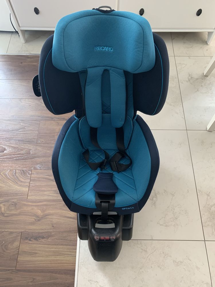 Fotelik samochodowy Recaro Optiafix 9-18 kg isofix