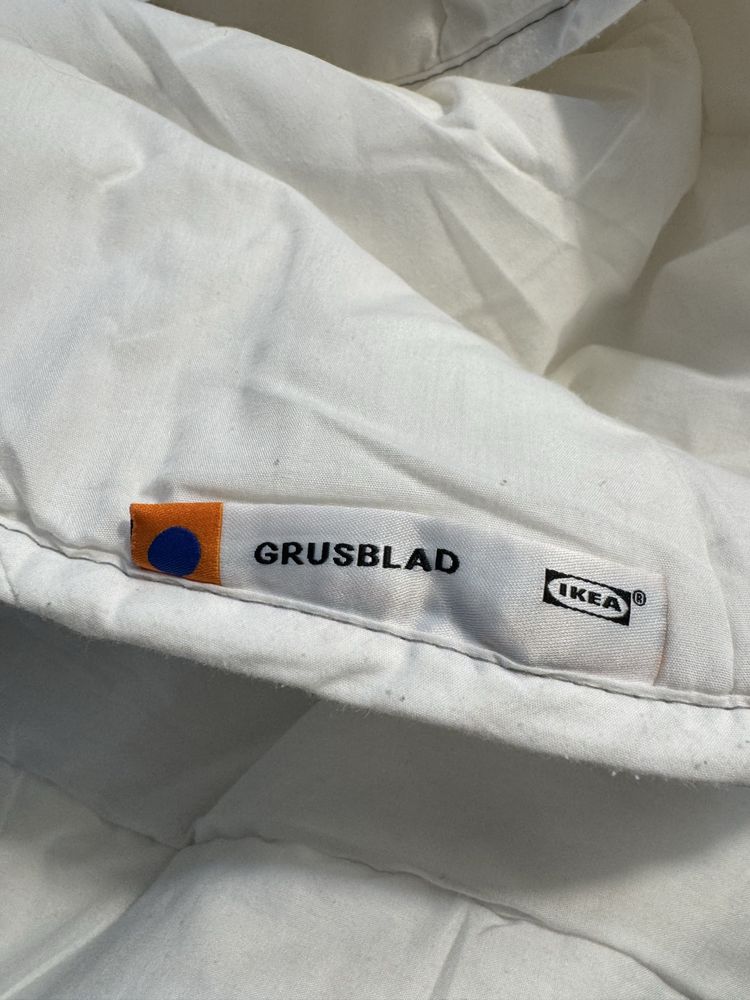 Lote de roupas de cama em ótimo estado