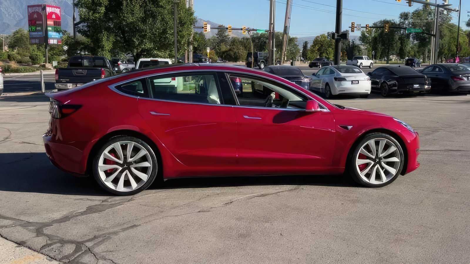 2019 Tesla Model 3 Performance